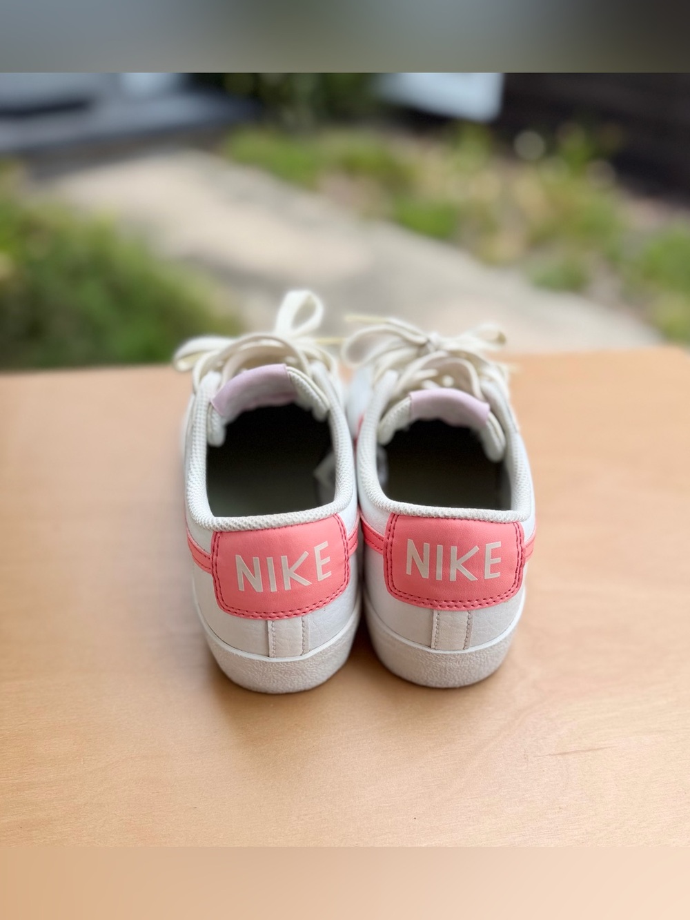 Nike White Coral Blazer Low Sneakers Cream Suede Trim 6 Youth 7.5 Women’s Baddie - Picture 4 of 9